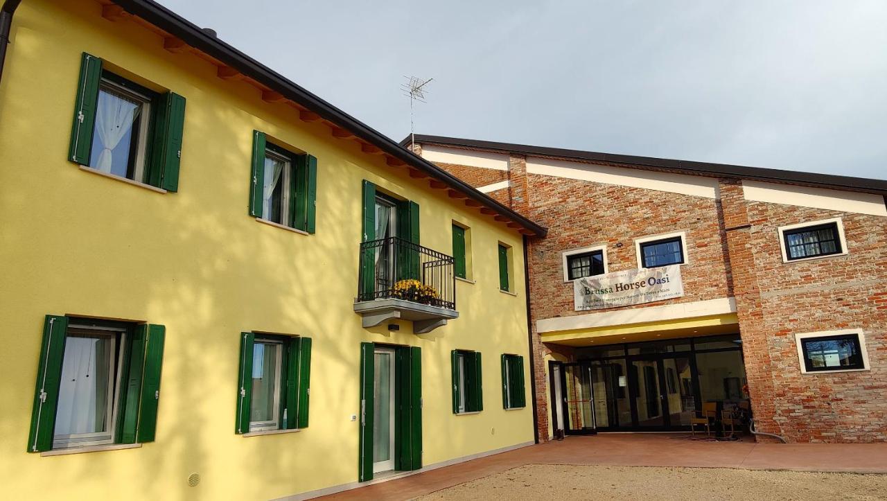 Villa Brussa Horse Oasi Caorle Exterior foto